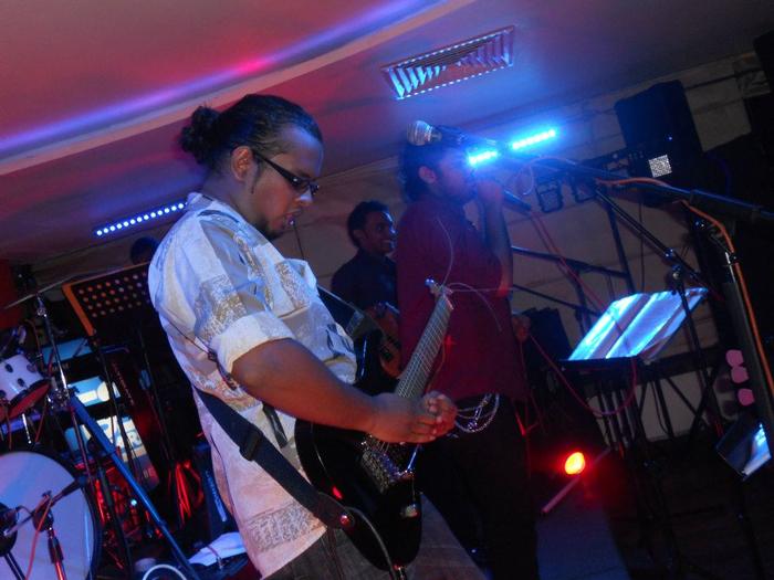 Live performance photo 12