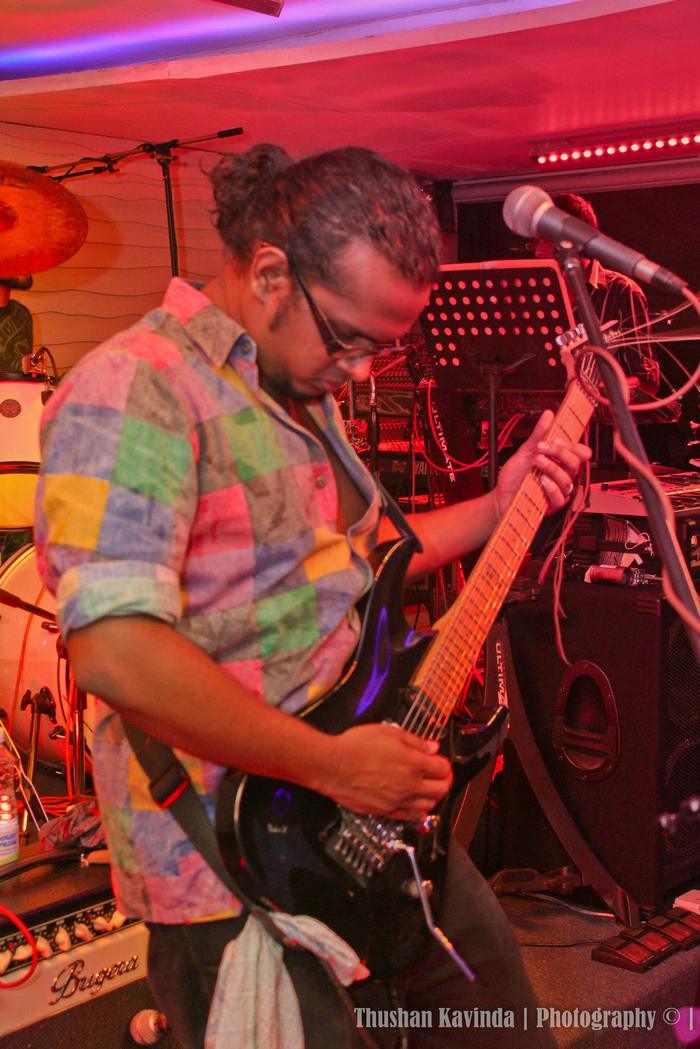 Live performance photo 17