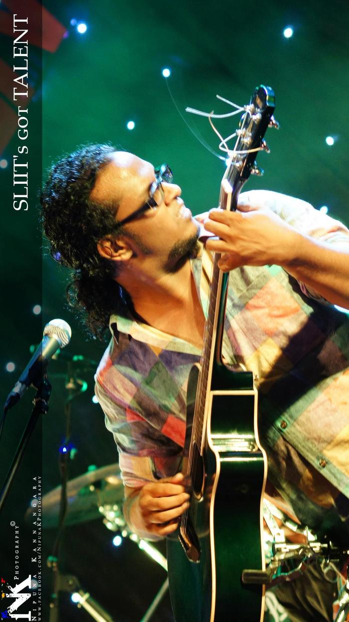 Live performance photo 20