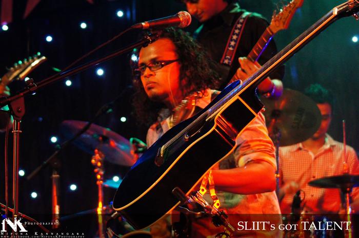 Live performance photo 22