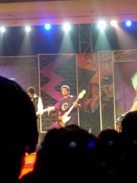 Live performance photo 31